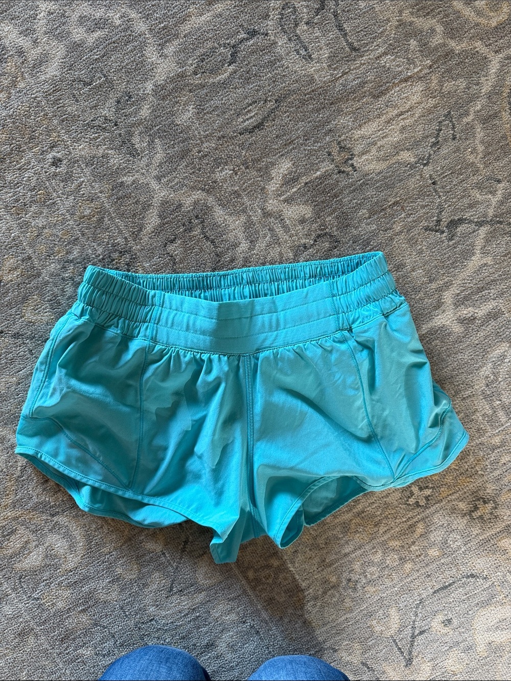 LULULEMON Hotty Hot Running Shorts Low Rise - Aquamarine/Turquoise 6